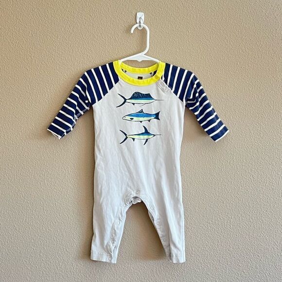 Tea Collection Deep Sea Raglan Graphic Onesie - Picture 1 of 8